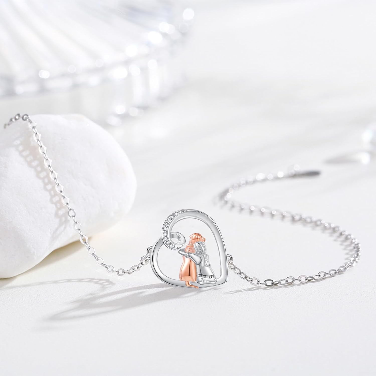 Sretna Regulirana Narukvica – Jednostavna i Šarmantna