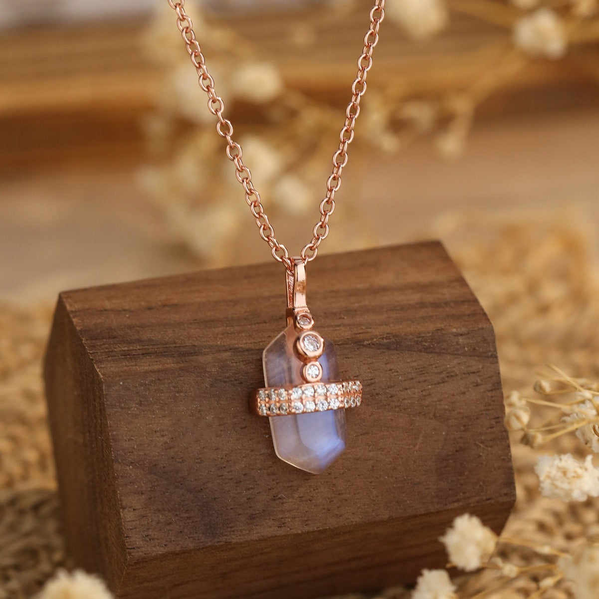 Ogrlica Emma s Mjesečevim Kamenom